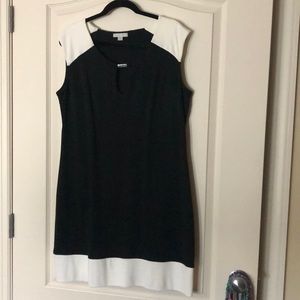 NY&Co black & white dress
